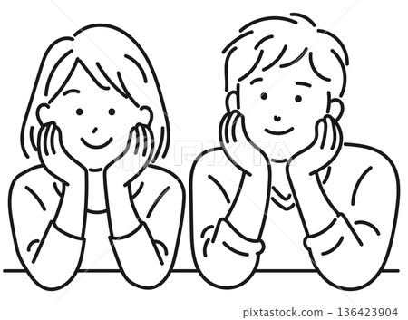 一對年輕夫婦雙手托腮，雙手托著下巴。 136423904