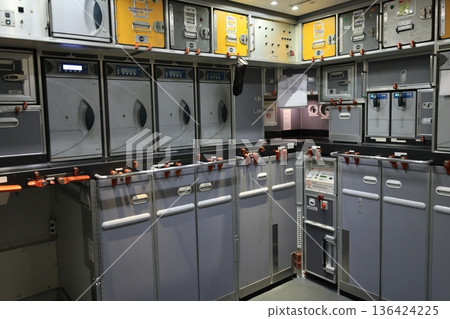 On-board kitchen 136424225
