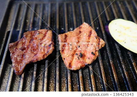 石垣牛烤肉（極品肋骨） 136425343