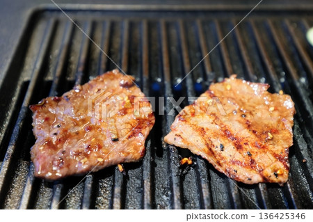 石垣牛烤肉（極品肋骨） 136425346