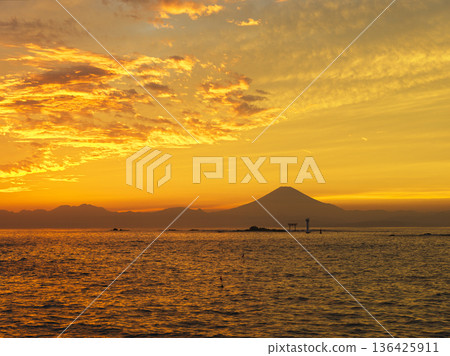 View of Mount Fuji from Manase Beach at dusk, Hayama Town, Kanagawa Prefecture View of Mount Fuji from Manase Beach at dusk, Hayama Town, Kanagawa Prefecture 136425911
