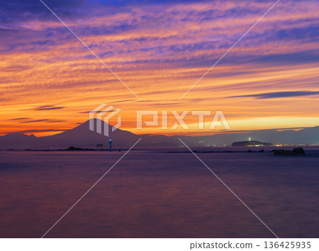 View of Mount Fuji from Manase Beach at dusk, Hayama Town, Kanagawa Prefecture 136425935