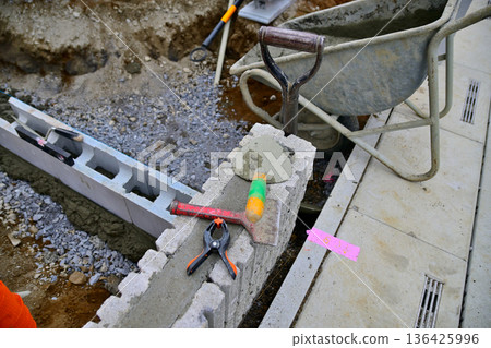 Block wall construction Block wall construction 136425996