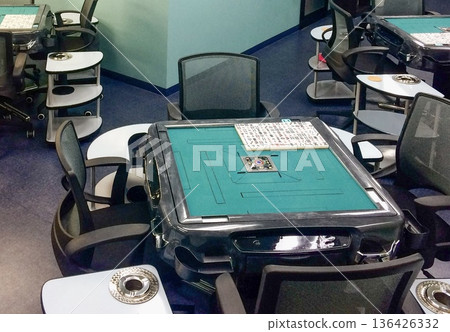 A modern and stylish mahjong parlor with fully automatic mahjong tables A modern and stylish mahjong parlor with fully automatic mahjong tables 136426332