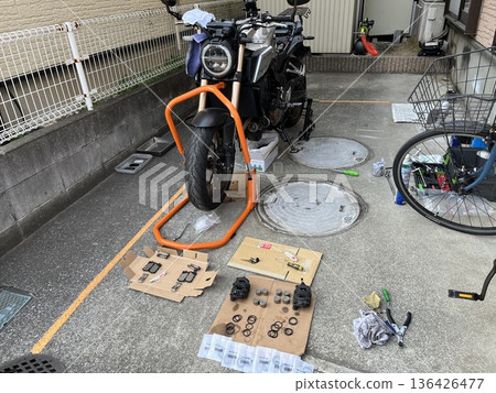 Maintenance of motorcycle 136426477