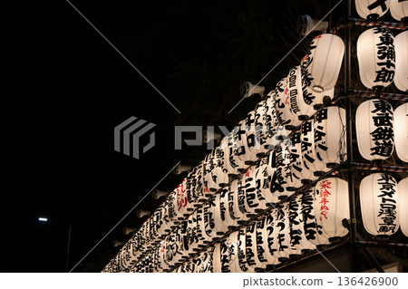 淺草寺兩側的燈籠 淺草寺兩側的燈籠 136426900