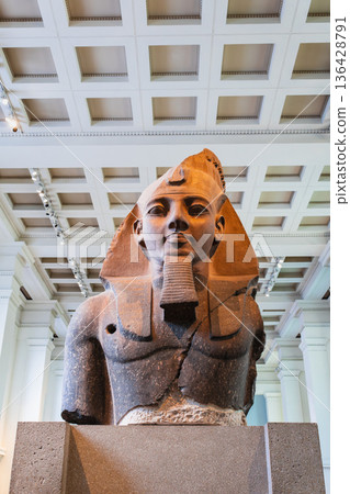 拉美西斯二世雕像,大英博物館 拉美西斯二世雕像,大英博物館 136428791