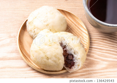 草莓麵包 136429543