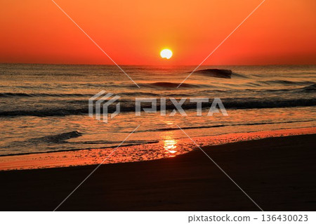 冬日清晨，陽光灑滿鹿島海…從須田濱海灘眺望太平洋日出 136430023