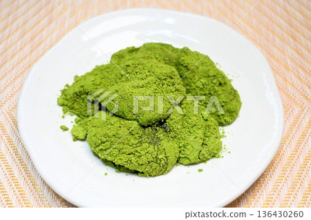 Matcha Warabi Mochi Matcha Warabi Mochi 136430260