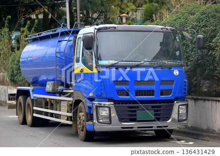 油罐車的形象 油罐車的形象 136431429