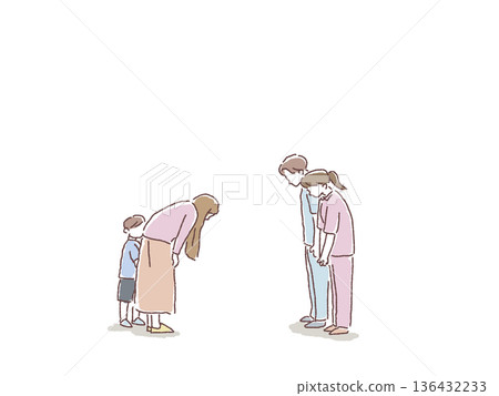 一位女士向護士或護理人員鞠躬 一位女士向護士或護理人員鞠躬 136432233