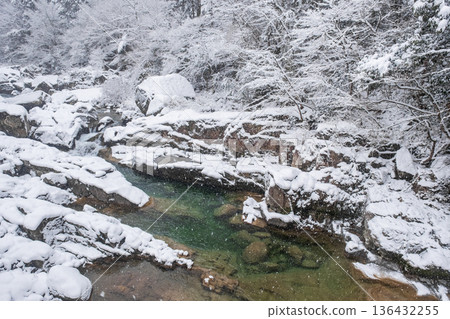 Samigawa Gorge (winter) Samigawa Gorge (winter) 136432255