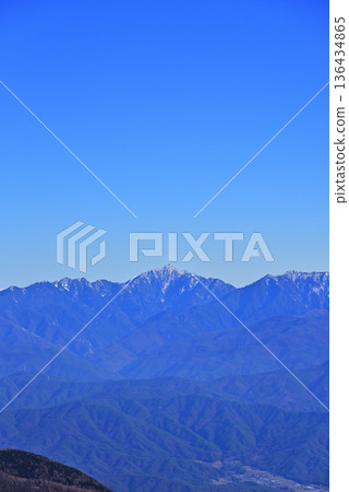 從千丈庵冰鬥眺望南阿爾卑斯山 136434865