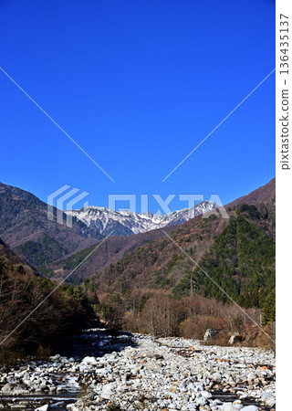 從大田霧方向看到的千丈敷,中央阿爾卑斯山脈 從大田霧方向看到的千丈敷,中央阿爾卑斯山脈 136435137