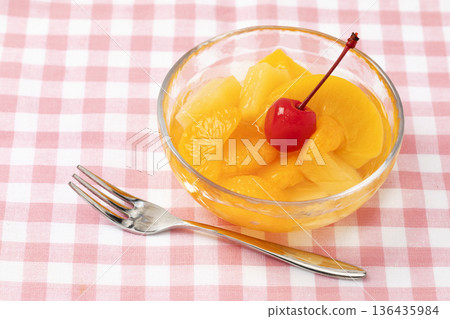 Mixed fruits in a glass bowl 136435984