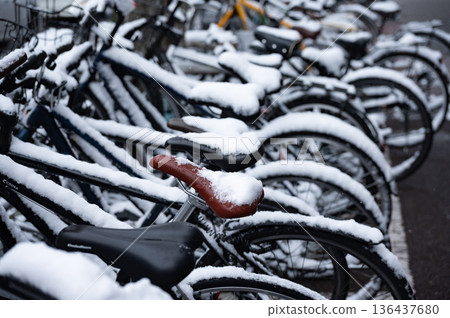 Bike covered in snow 136437680