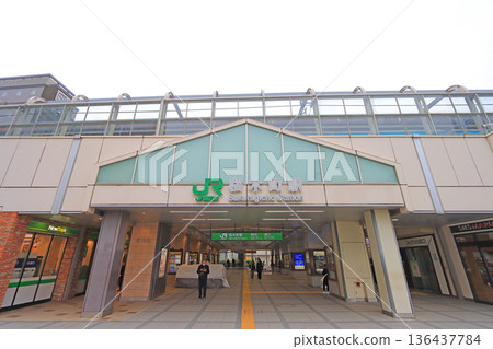 神奈川縣橫濱市JR櫻木町站的景色 136437784