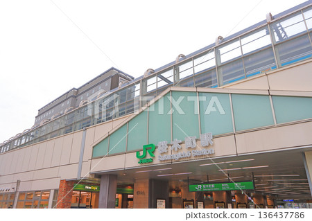 神奈川縣橫濱市JR櫻木町站的景色 136437786
