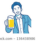 一位穿著西裝的男士舉起啤酒杯碰杯，斜向插圖 136438986