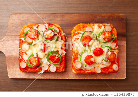 Pizza toast  136439875