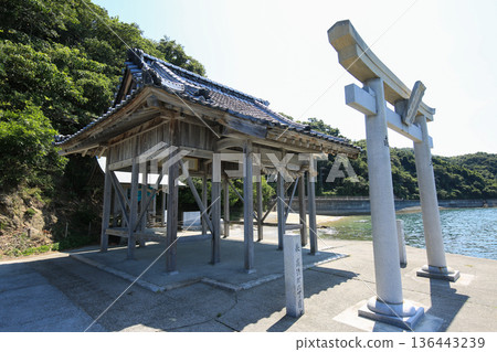 白石龍神社，愛媛郡松山市 136443239