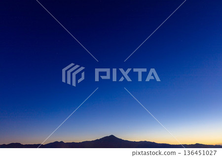 Mt. Hiei before dawn Mt. Hiei before dawn 136451027