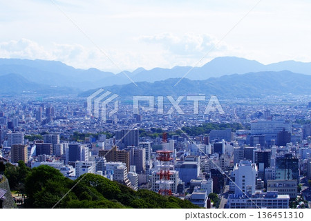 從松山城俯瞰松山市全景 從松山城俯瞰松山市全景 136451310