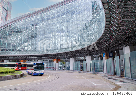 Kanazawa Station and Bus Terminal / 3 Kinoshinbocho, Kanazawa City, Ishikawa Prefecture Kanazawa Station and Bus Terminal / 3 Kinoshinbocho, Kanazawa City, Ishikawa Prefecture 136453405