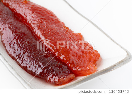 Close-up of sockeye salmon roe (beni roe) on a plate 136453743