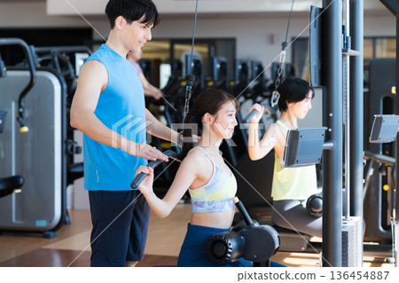woman training at the gym 136454887