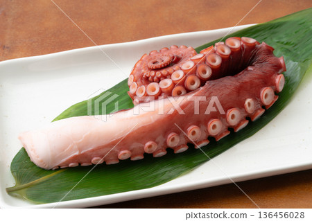 一盤清蒸章魚腿 一盤清蒸章魚腿 136456028