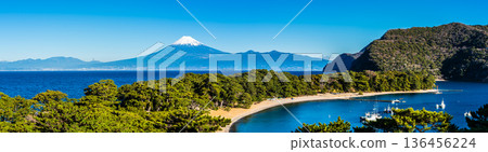 美濱岬和富士山全景【靜岡縣沼津市】 美濱岬和富士山全景【靜岡縣沼津市】 136456224