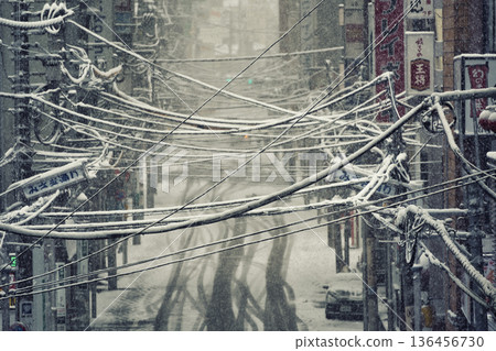 Snowy cityscape (Hachioji, Tokyo) Snowy cityscape (Hachioji, Tokyo) 136456730