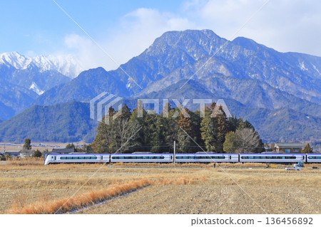 Oito Line Limited Express Azusa going to Azumino in winter 136456892