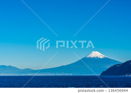Mount Fuji from Fujimi Parking Lot [Numazu City, Shizuoka Prefecture] 136456944