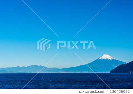 Mount Fuji from Fujimi Parking Lot [Numazu City, Shizuoka Prefecture] 136456952