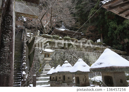 A special sacred place on the Shikoku Pilgrimage. The 15th temple of the Shikoku Special Twenty Sacred Sites, Hashikura-ji Temple. View of the stone steps leading to the main hall and Yakushi-do Hall from the front of the bell tower. 136457256