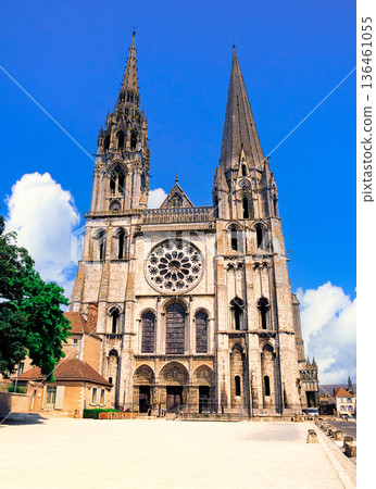 Chartres Cathedral and cumulonimbus clouds 136461055