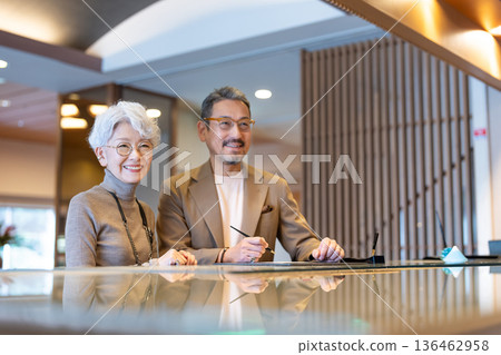 老年夫婦旅行。照片由伊藤綠葉提供。 老年夫婦旅行。照片由伊藤綠葉提供。 136462958