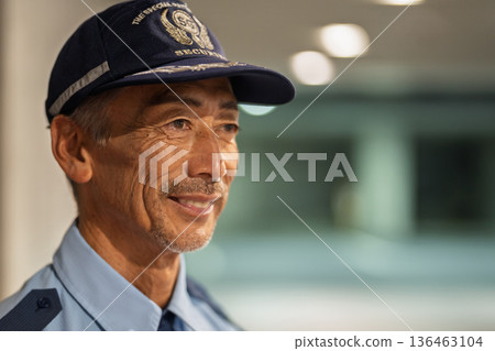 Security guard, guard, senior man Security guard, guard, senior man 136463104