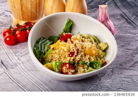 Bilgur tabuleh salad with vegetables Bilgur tabuleh salad with vegetables 136465916