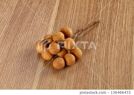 Sweet tropical exotic longan fruit heap Sweet tropical exotic longan fruit heap 136466455