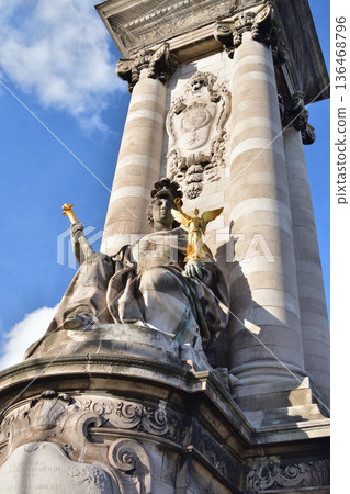Architectural details of the decorative columns of the Pont Alexandre III in Paris, shining on a clear winter day, photographed on February 4, 2026 Architectural details of the decorative columns of the Pont Alexandre III in Paris, shining on a clear winter day, photographed on February 4, 2026 136468796