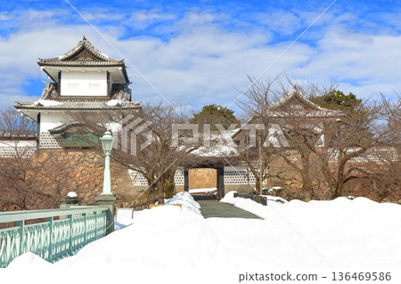 【石川縣】金澤城的銀白色石川門 136469586