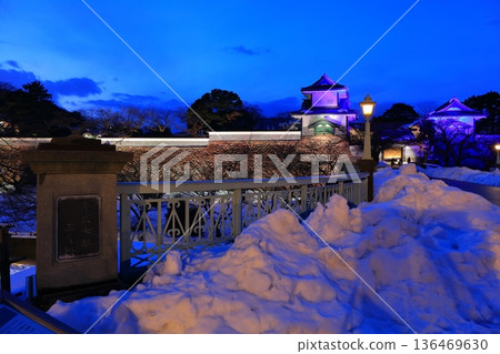 【石川縣】金澤城石川門銀白的夜景 【石川縣】金澤城石川門銀白的夜景 136469630