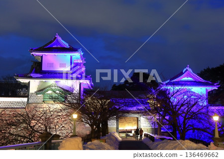 【石川縣】金澤城石川門銀白的夜景 【石川縣】金澤城石川門銀白的夜景 136469662
