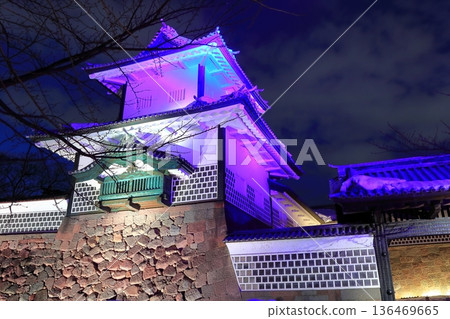 【石川縣】金澤城石川門銀白的夜景 【石川縣】金澤城石川門銀白的夜景 136469665