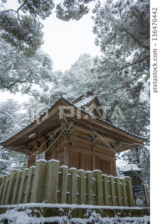 Snow scene at Atago Shrine, Kasama City, Ibaraki Prefecture 136470442