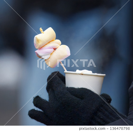 Marshmallows in Hot Drink at Winter Market Marshmallows in Hot Drink at Winter Market 136470798